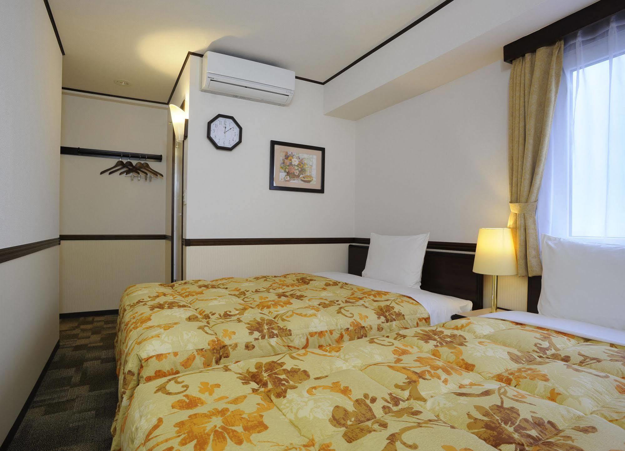 Toyoko Inn Tokyo Akigawa-Eki Kita-Guchi Akiruno Екстер'єр фото